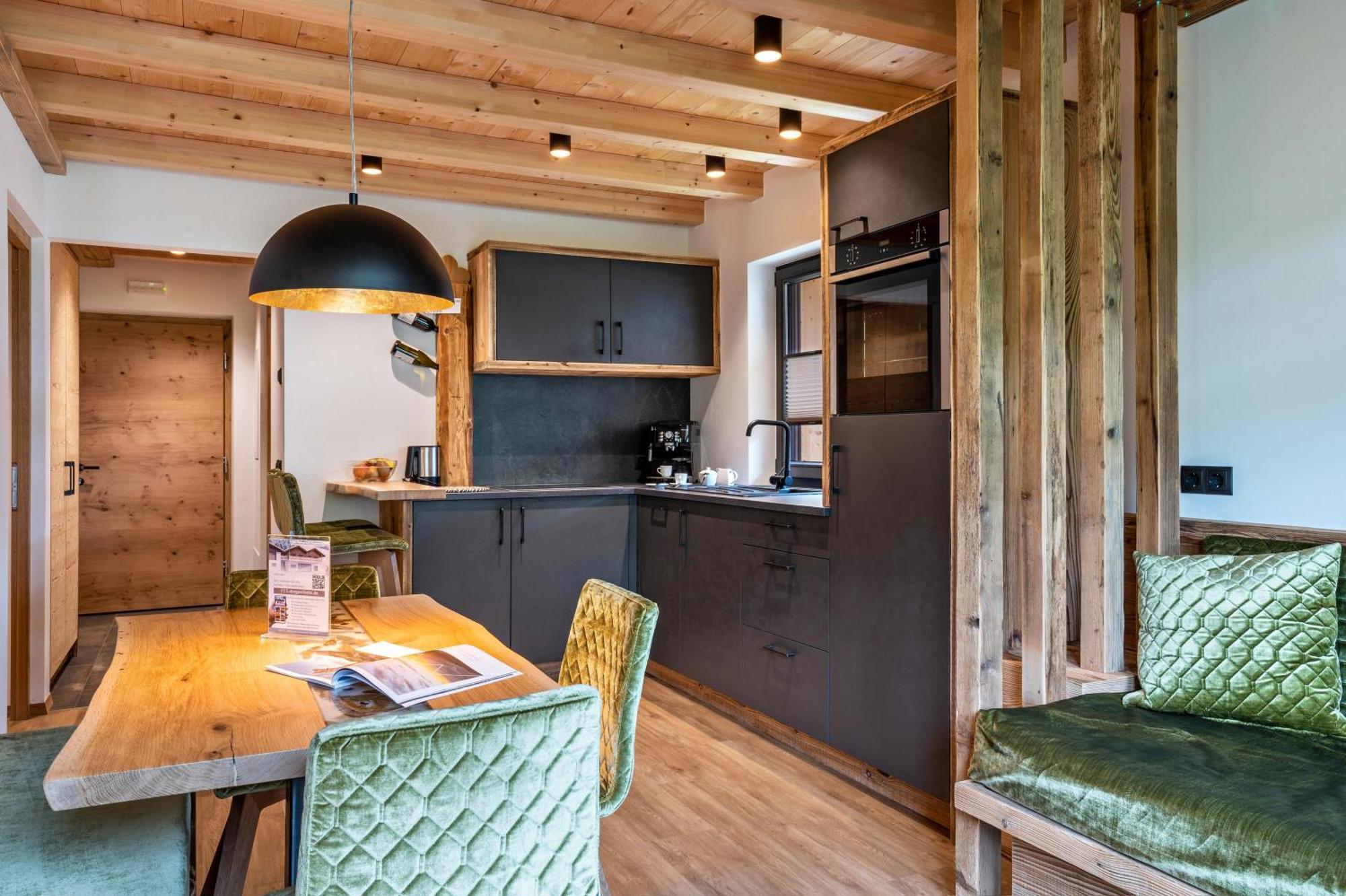 Blosegghof Bergchalets Waldblick Racines Zewnętrze zdjęcie